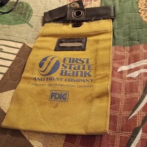 Vintage America Yellow and Black Bank Bag